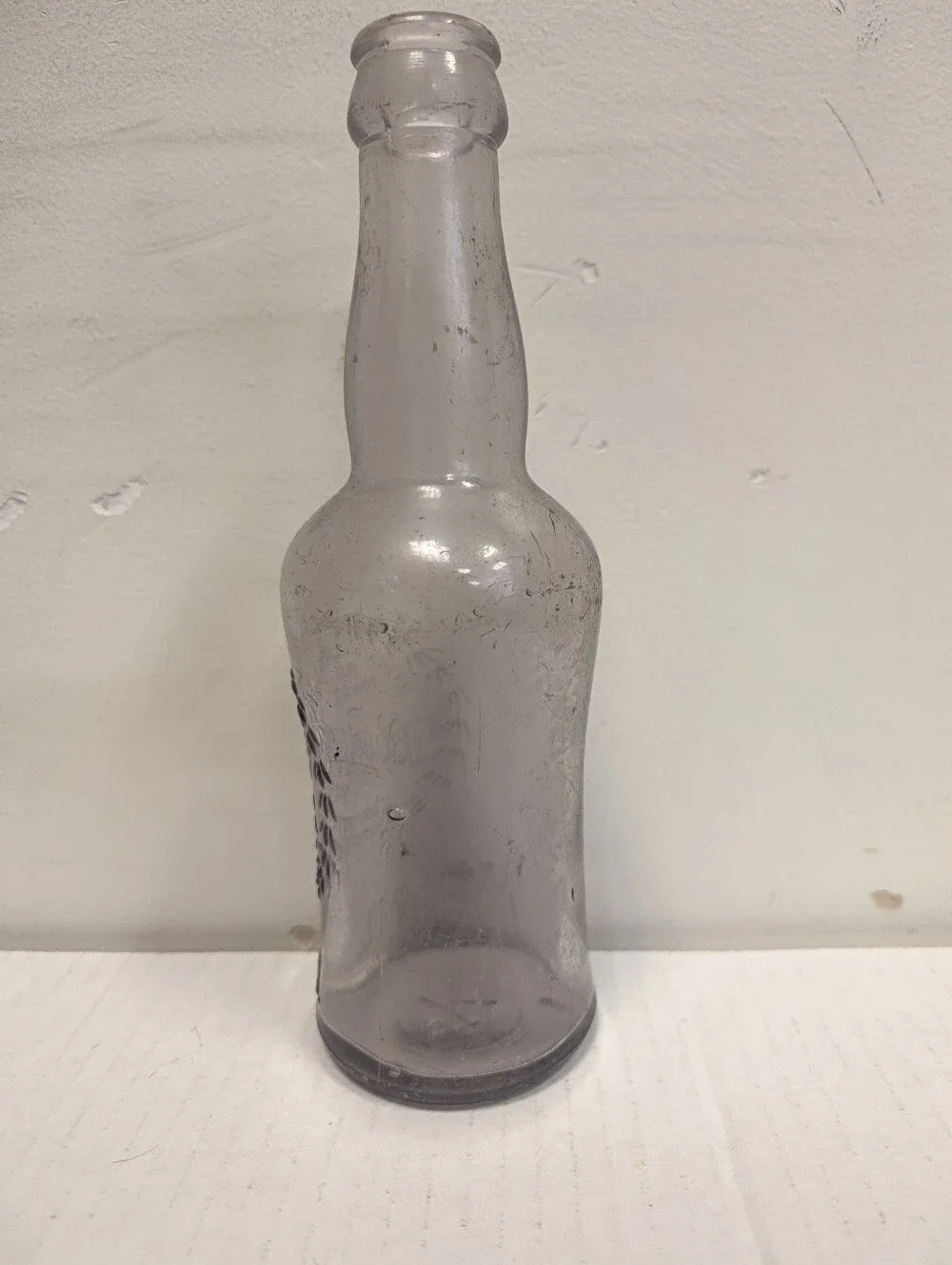 Antique 1910s Bludwine Soda Bottle 7 fl oz Embossed Wheat Wreath No Drugs Clear